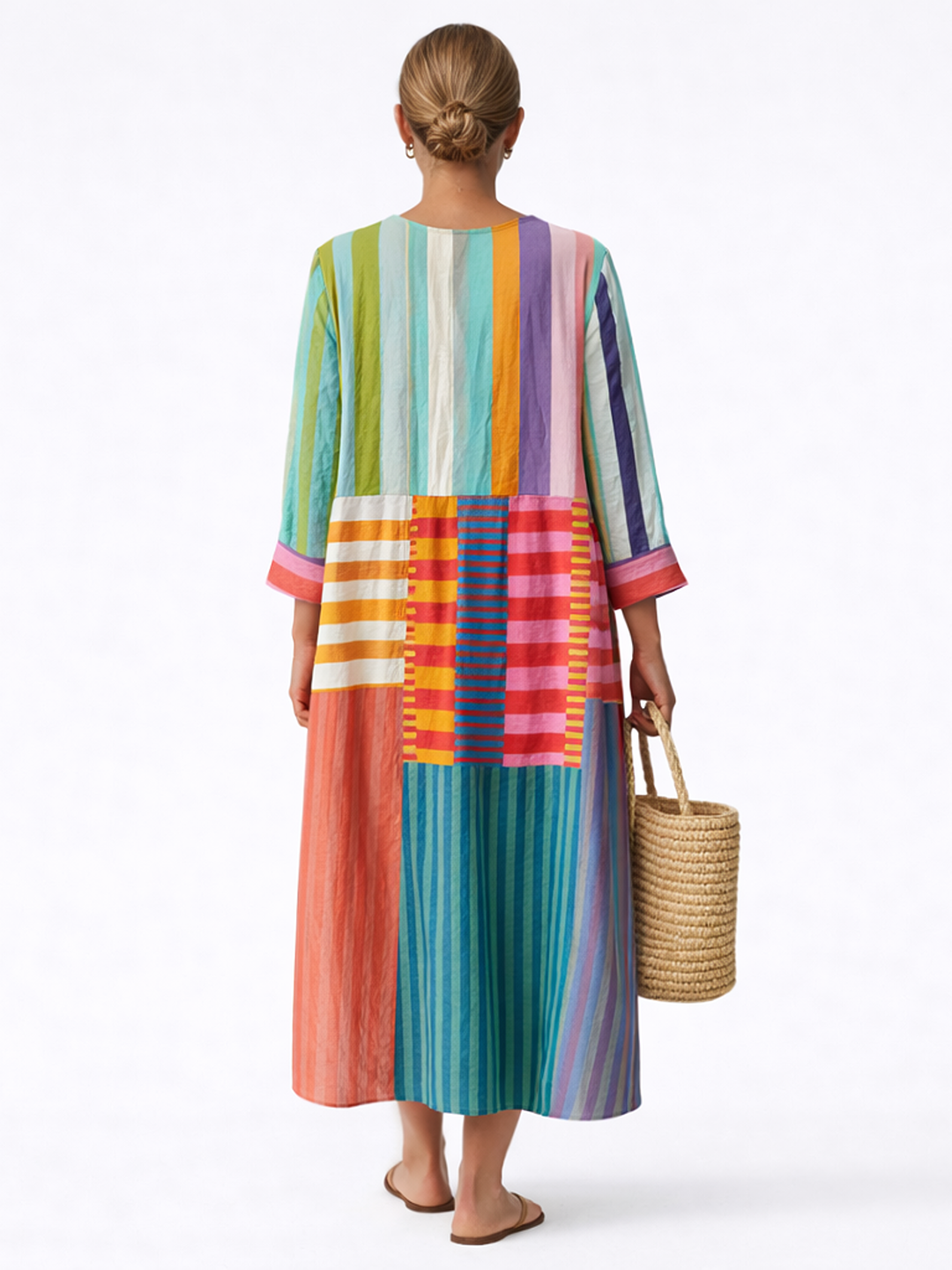 Vestido midi multicolor, espalda con rayas verticales y panel central a cuadros