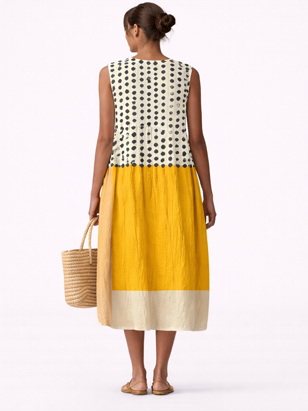 Vestido midi sin mangas con estampado de puntos negros y panel mostaza, vista trasera