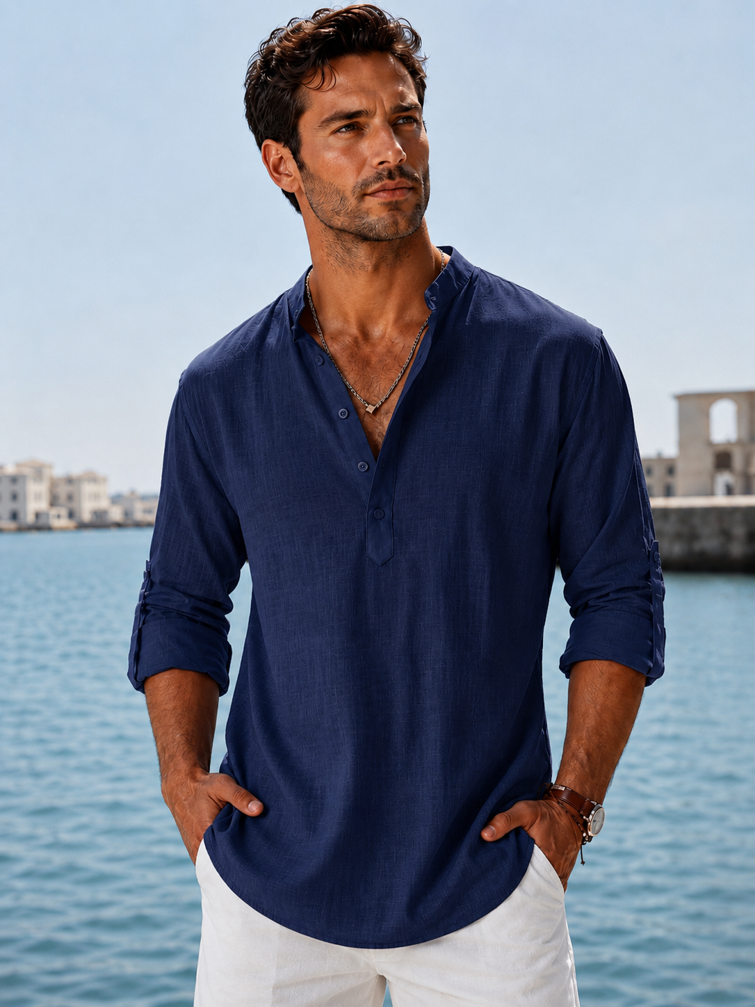 Camisa de lino azul marino con cuello pico y botones, mangas 3/4